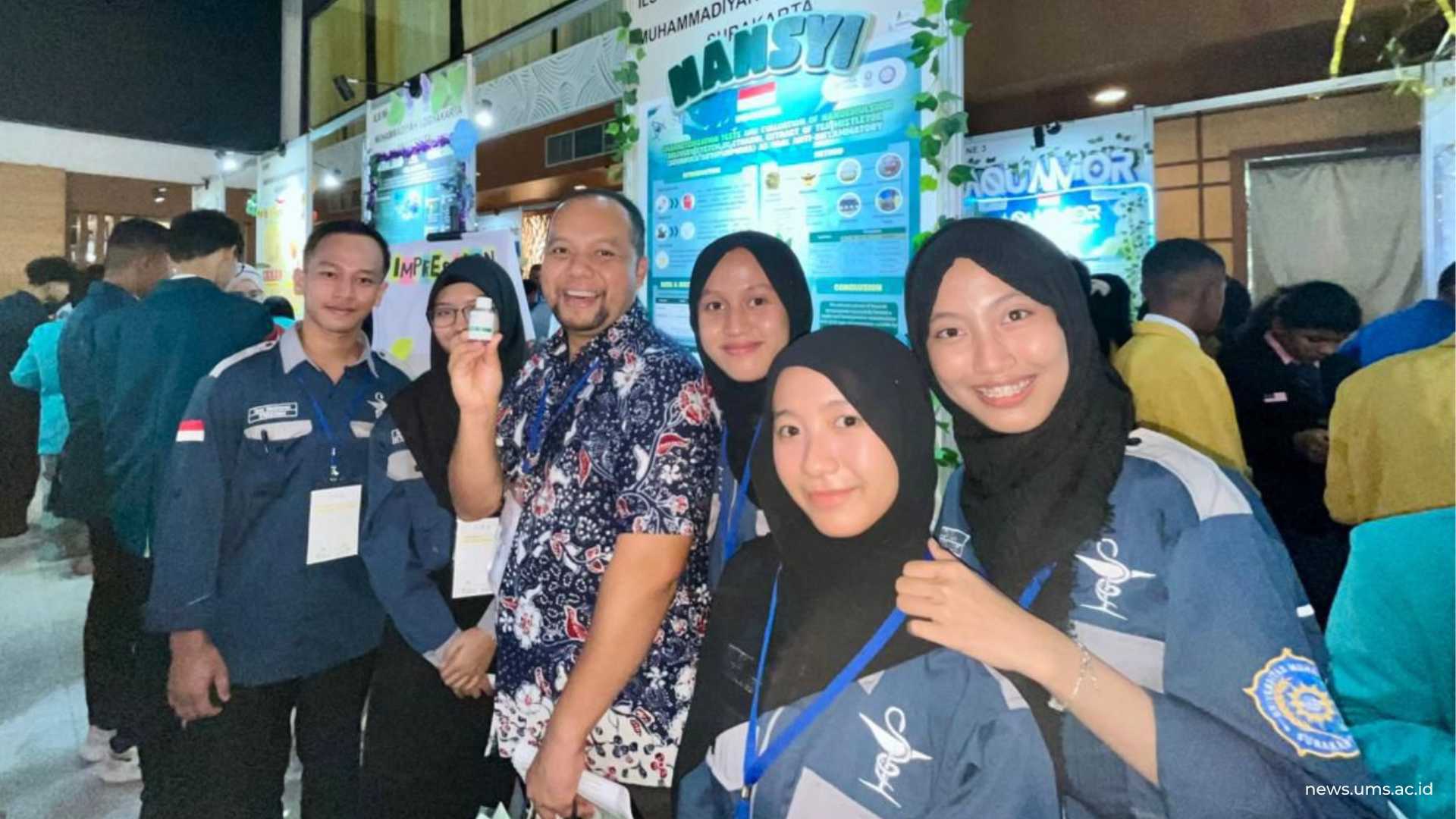 Potret Tim Nansyi Farmasi UMS saat berada di Bali dalam ajang 7th ISIF 2025.