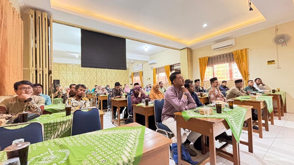 Dukung Transformasi Pembelajaran, FAI UMS Beri Pelatihan Deep Learning untuk Guru ISMUBA di SMK Muhammadiyah 4 Surakarta