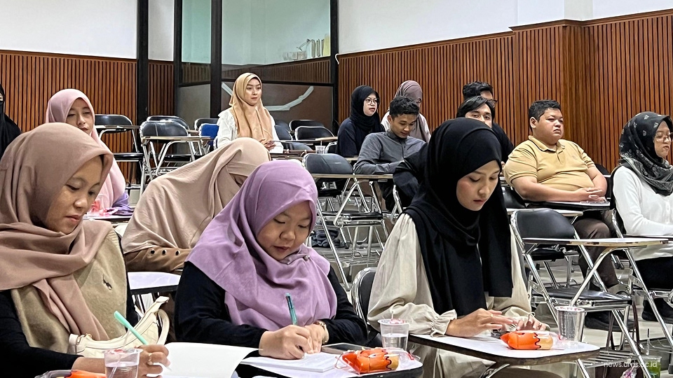 Tim Mahasiswa Ilkom UMS Gelar Literasi Pra-Nikah Generasi Z