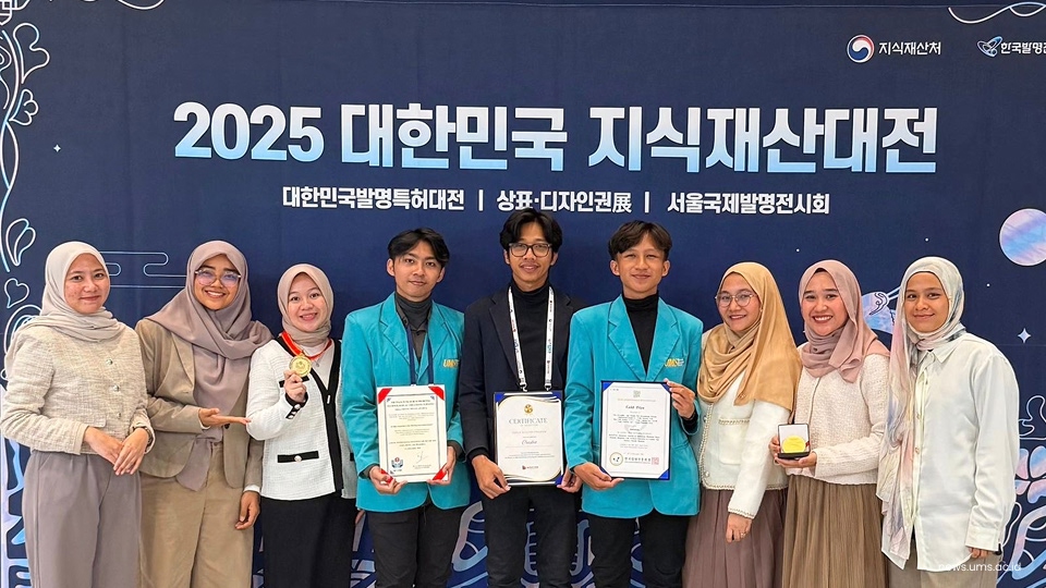 Kolaborasi UMS bersama 3 Universitas Terkemuka di Australia Boyong Gold Medal dan Special Award di SIIF Korea Selatan
