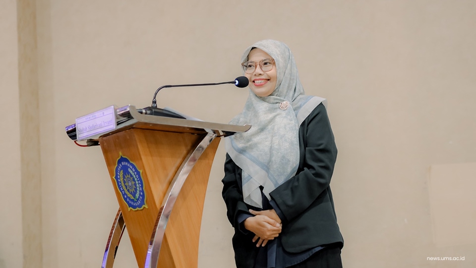 Shobah Shofariyani Iryanti saat mempertahankan disertasinya di depan penguji