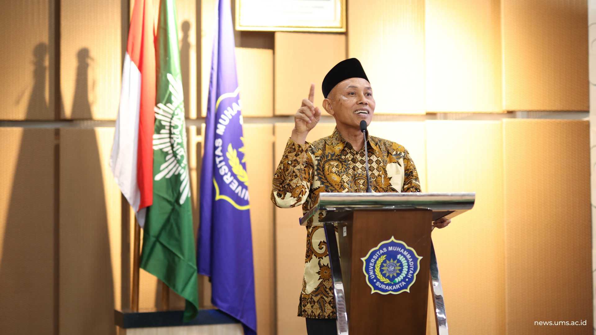 Rektor UMS, Prof. Dr. Harun Joko Prayitno, M.Hum.