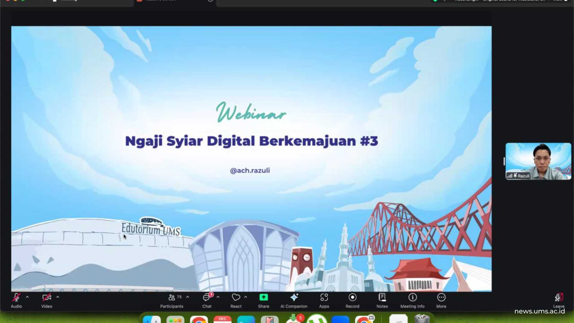 Penyampaian Materi oleh Pengelola Media Sosial UMS, Razuli, S.Sos