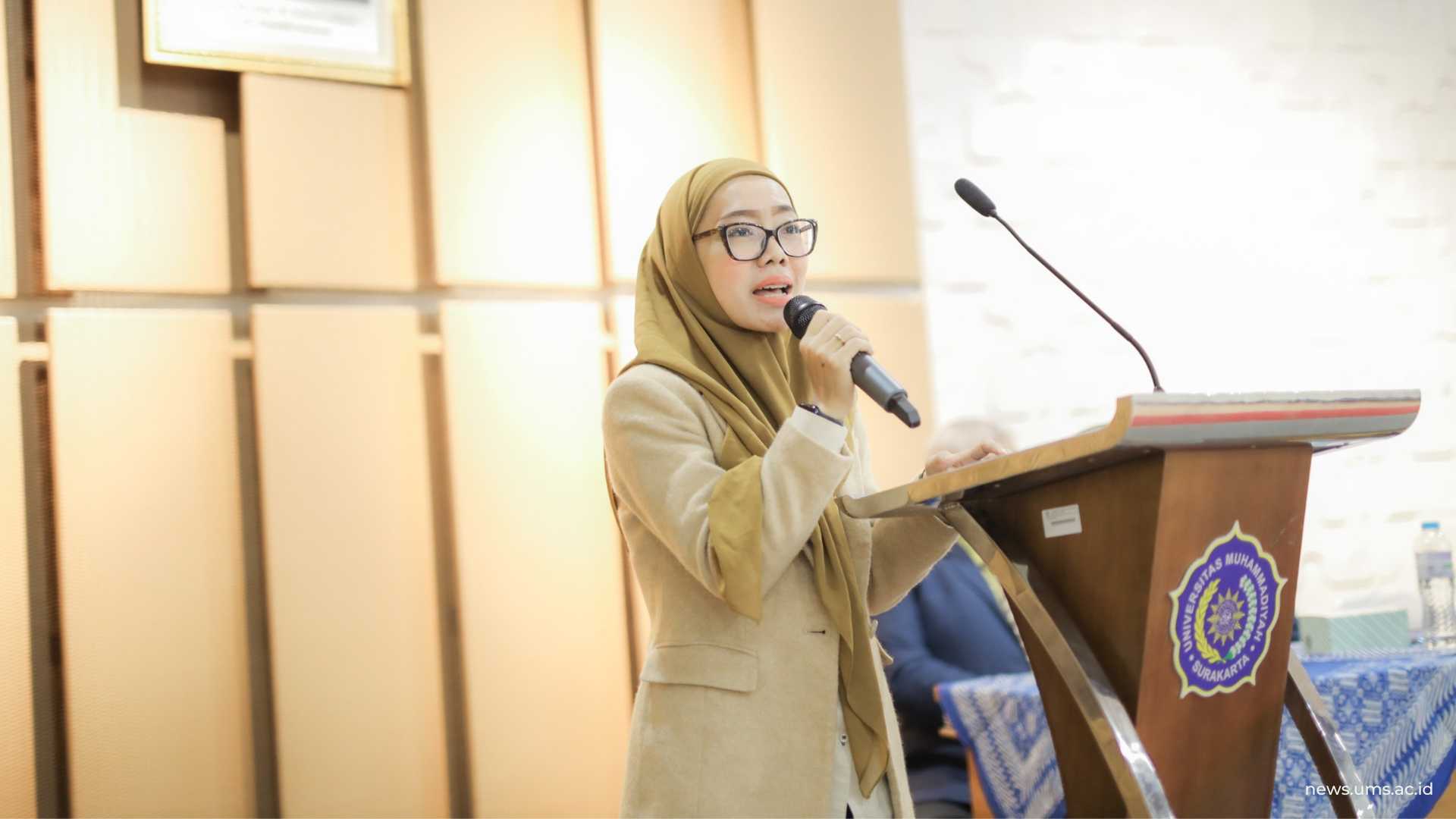 alumni FEB UMS Tahun 2015 Prodi Ilmu Ekonomi Pembangunan, Ariyanti Muhtar Kusuma M.Si.