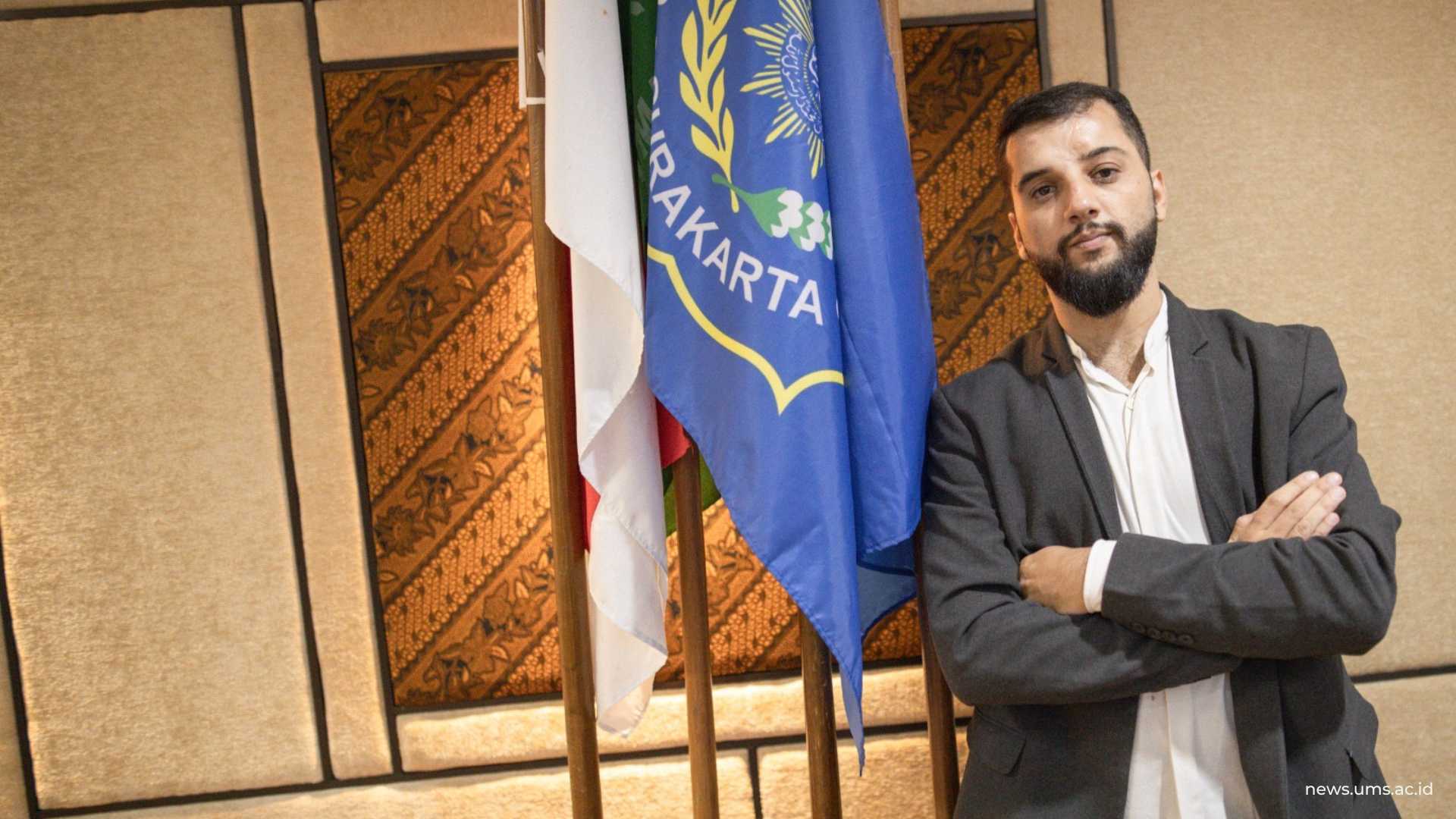 Wisudawan asal Palestina, Mahmoud Amjad Mohammad Bolad