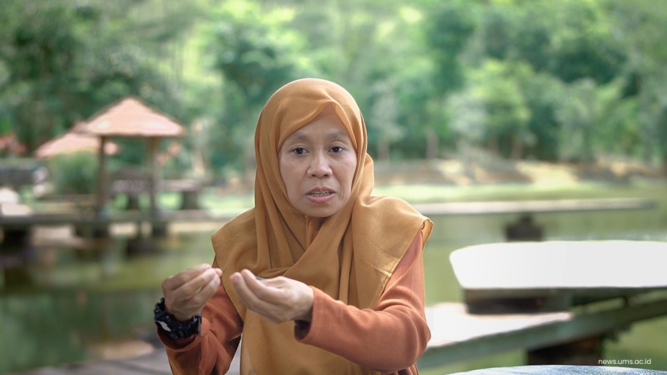 Alumni UMS, Asri Hartanti Buktikan Bahasa Inggris Bisa Dipelajari dari Aktivitas Sehari-hari