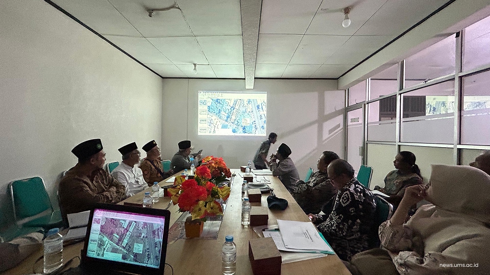 Tim Pengabdian Masyarakat UMS Dampingi Perencanaan Pondok Pesantren Al-Hikmah Asyuhada