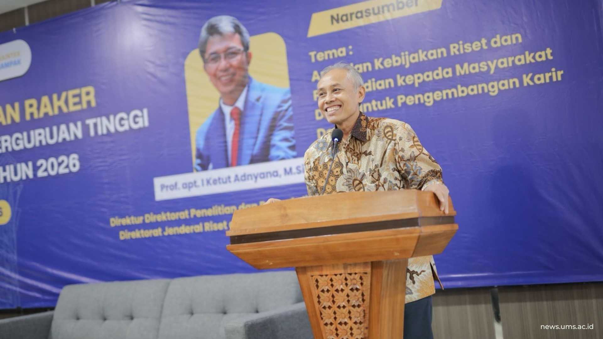 Rektor UMS, Prof. Dr. Harun Joko Prayitno, M.Hum.