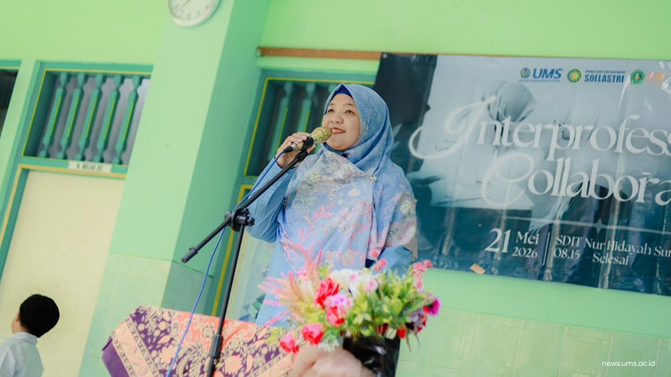Sambutan Dekan FKG UMS, Dr. drg. Noor Hafida Widyastuti, Sp.KG