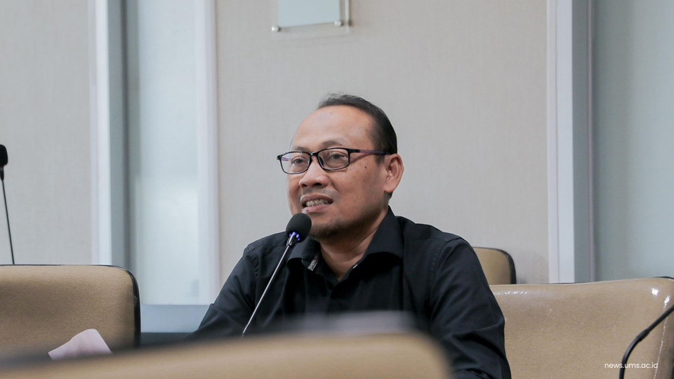 Wakil Rektor I UMS Prof. Ihwan Susila, Ph.D. saat menyambut rombongan UNIMUGO