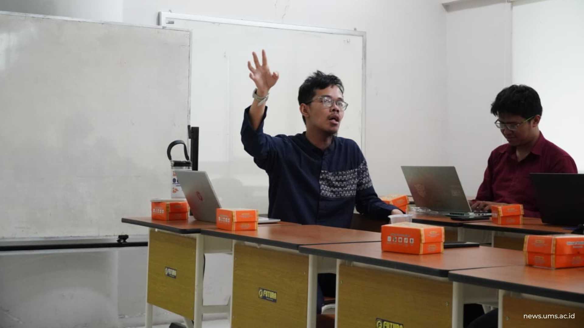 Rama Rizana, S.T., M.Sc., dalam memimpin rapat koordinasi SDGs