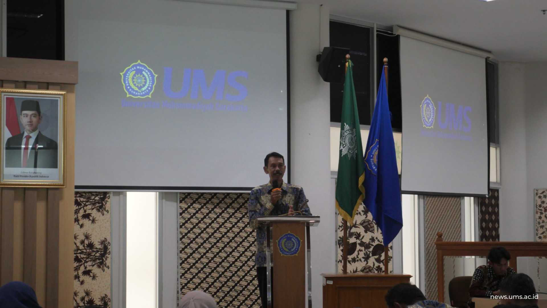 Ketua Program Studi Teknik Industri UNIPMA, Aloysius Tommy Hendrawan, S.T., M.T. menjelaskan maksud kunjungan UNIPMA ke UMS. Dok.Pribadi