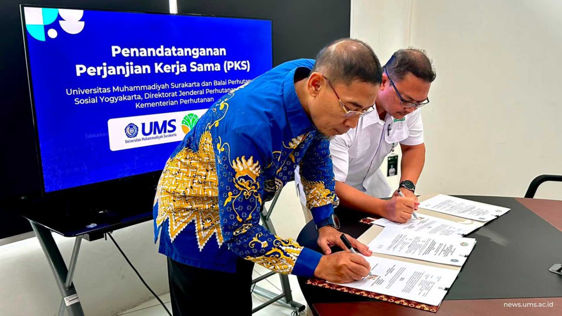 Penandatanganan Perjanjian Kerja Sama UMS dan Perhutanan Sosial