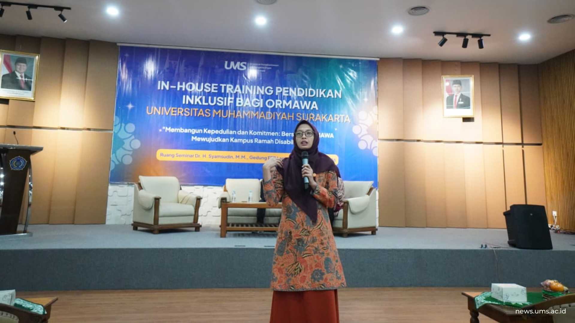 Materi kedua disampaikan oleh Arsy Anggrellangi, S.Pd., M.Pd., dengan tema "ORMAWA Sahabat Disabilitas: Dari Peduli Menuju Aksi".