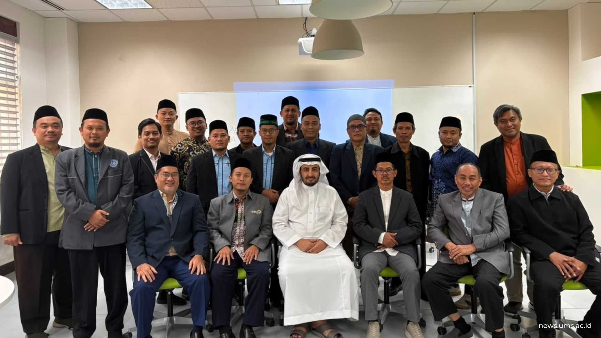 Dua Dosen UMS Ikuti Dauroh Bahasa Arab di Universitas Umm Al-Qura Makkah