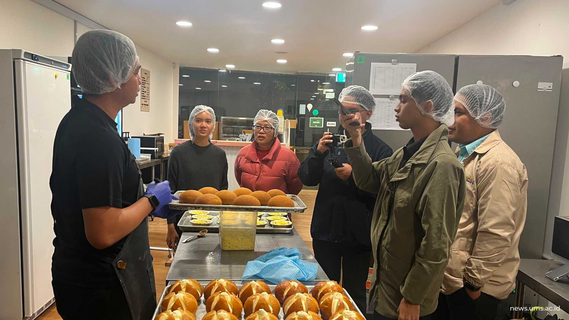 Kunjungan Tim Pengabdian UMS ke Miil Bakery, Selandia Baru