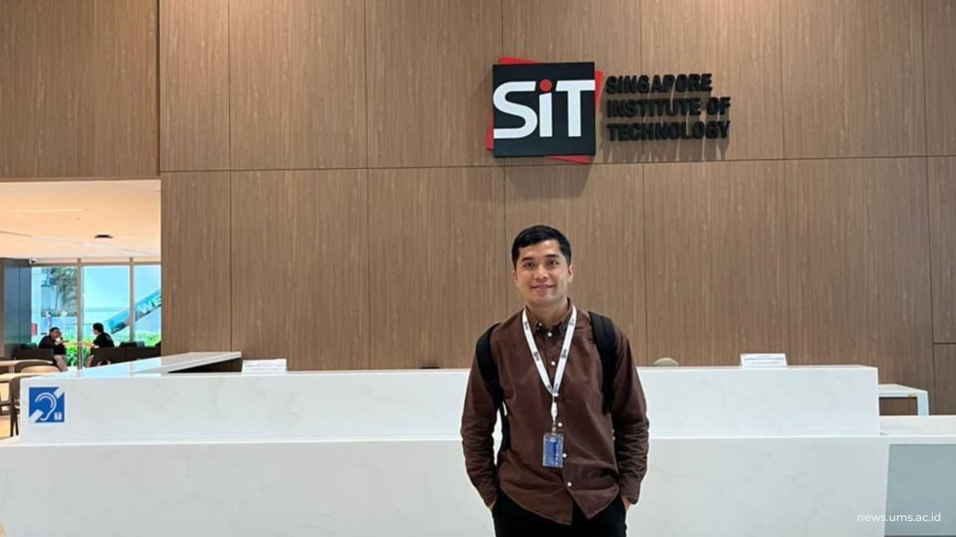Dosen FKIP UMS Obby Taufik Hidayat saat melakukan kunjungan akademik ke SIT