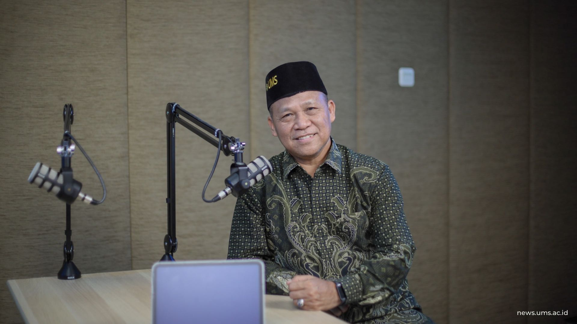 Dekan Fakultas Keguruan dan Ilmu Pendidikan (FKIP) UMS, Prof. Dr. Anam Sutopo, S.Pd., M.Hum.