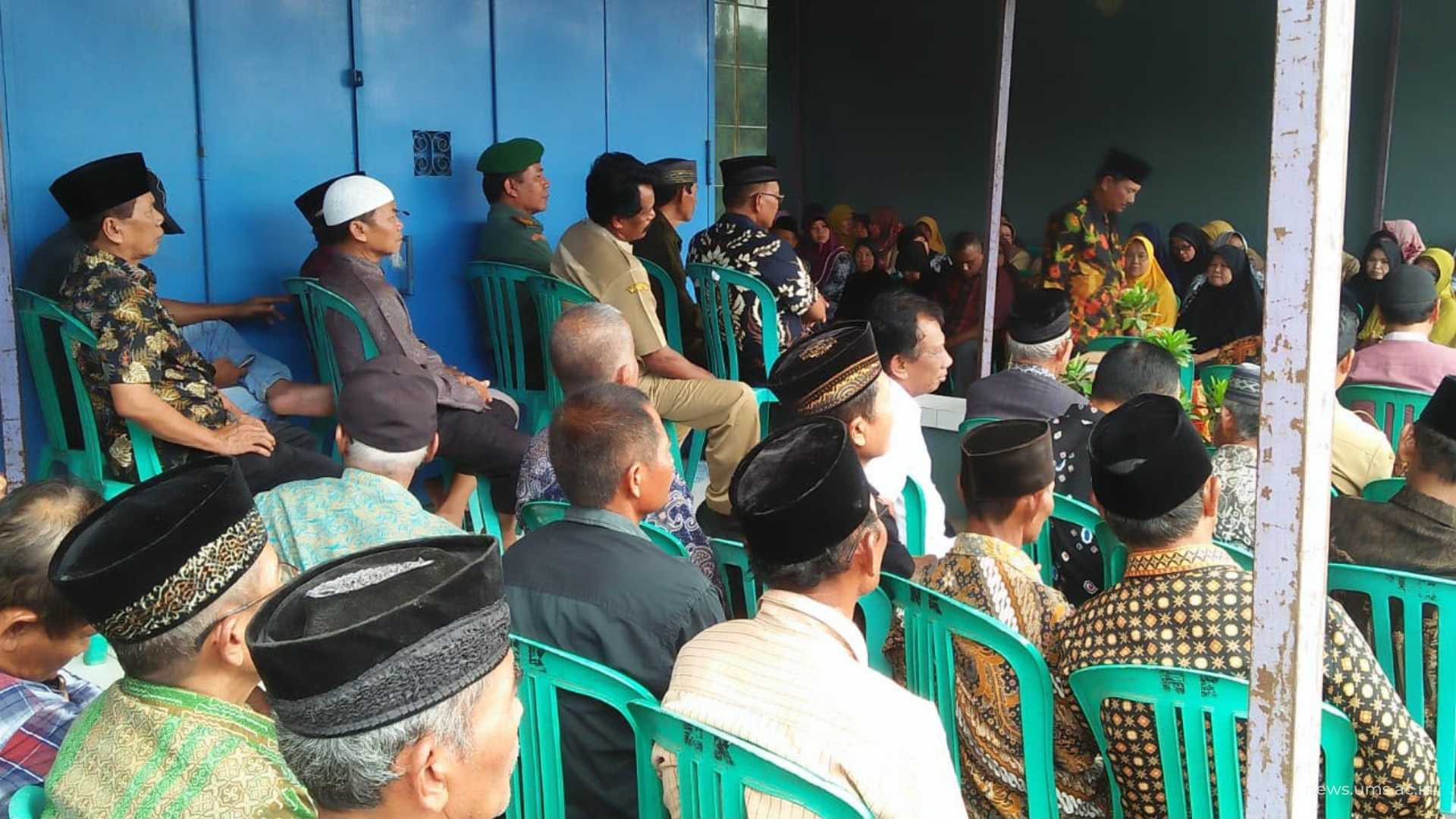 Suasan duka saat melayat. Foto Portal Sukoharjo