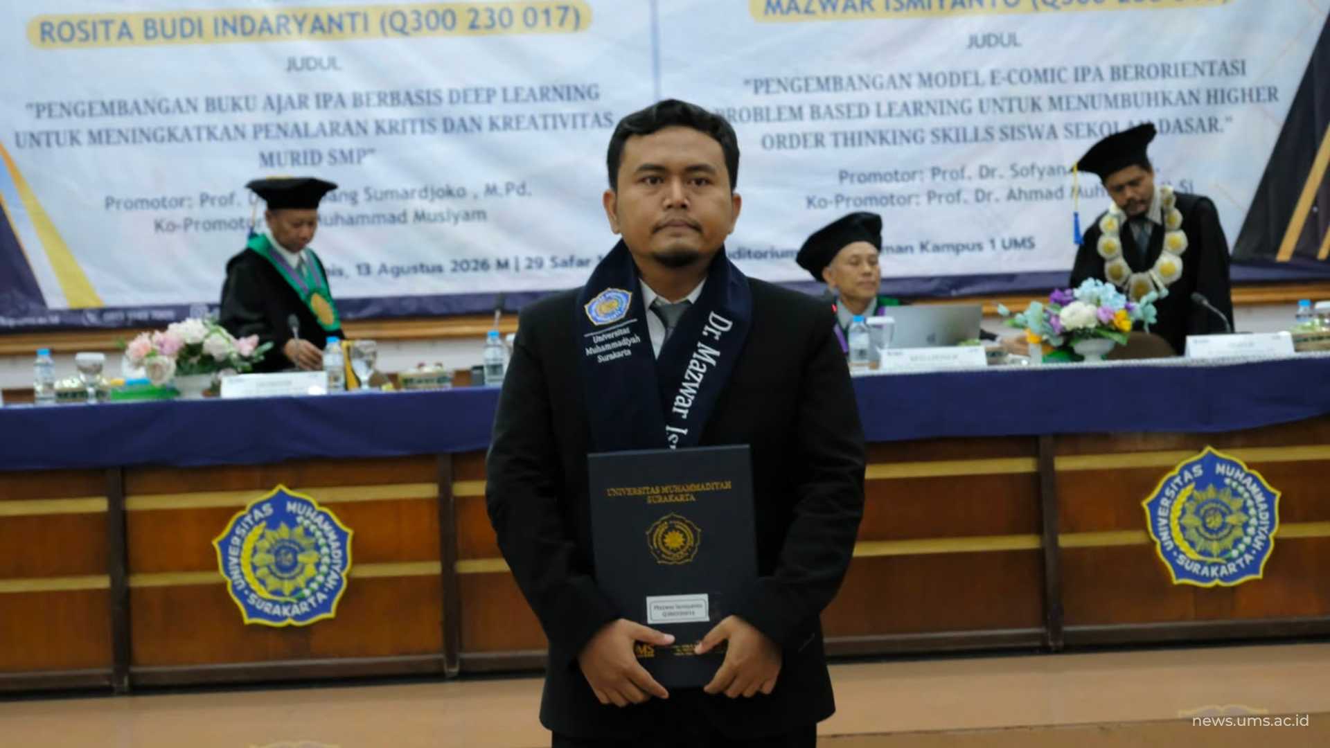 Promovendus, Mazwar Ismiyanto saat Sidang Ujian Doktor FKIP UMS