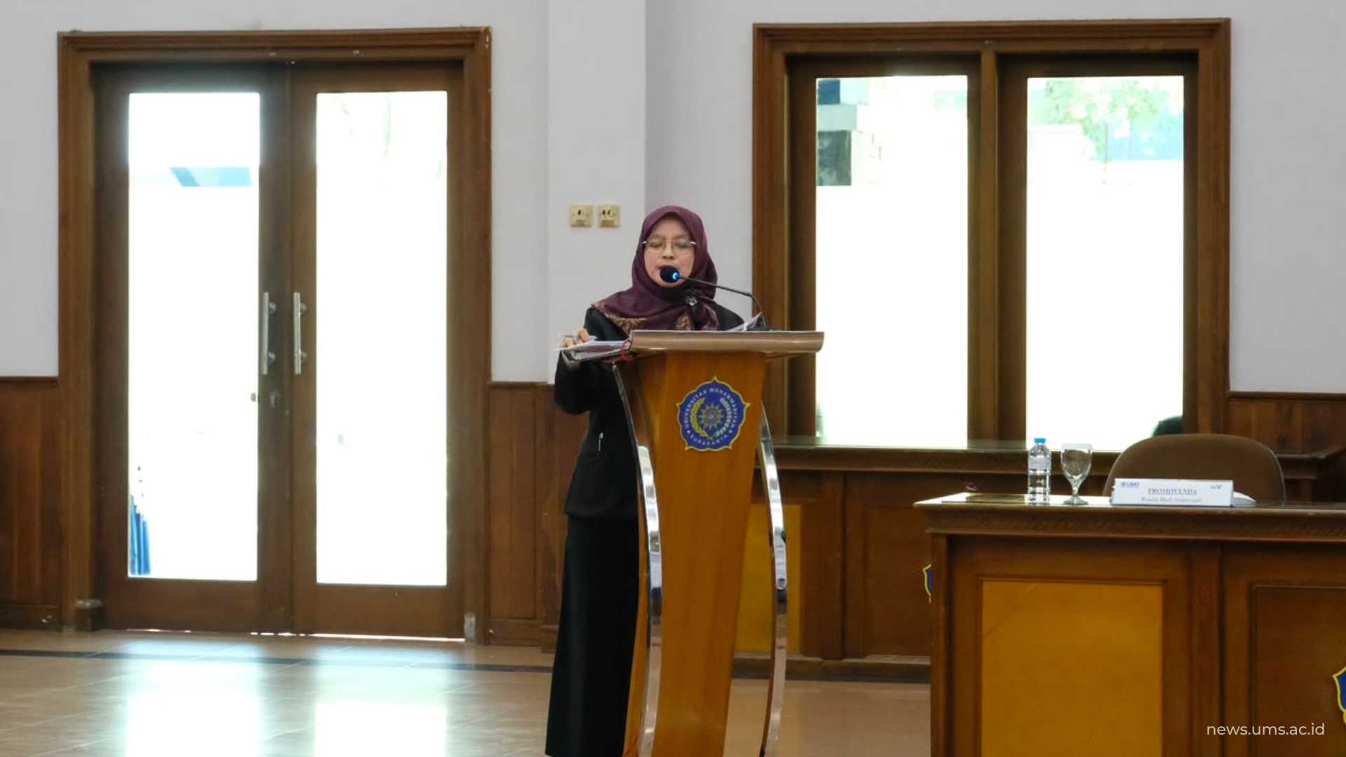 Promovenda, Rosita Budi Indaryanti saat Sidang Ujian Doktor FKIP UMS