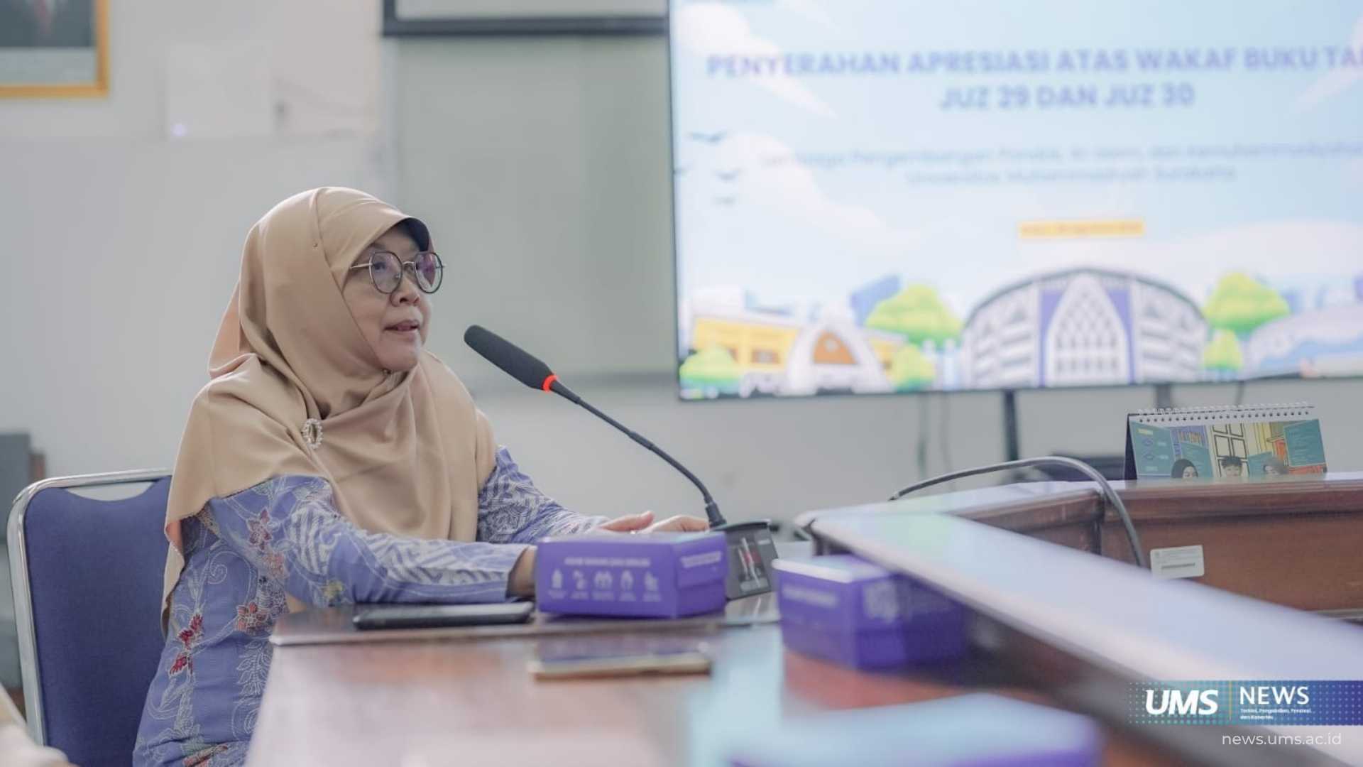 Sambutan ketua LPPIK UMS, Dr. Mahasri Shobabiyah, M.Ag. Foto: Dok.Humas UMS/Imam