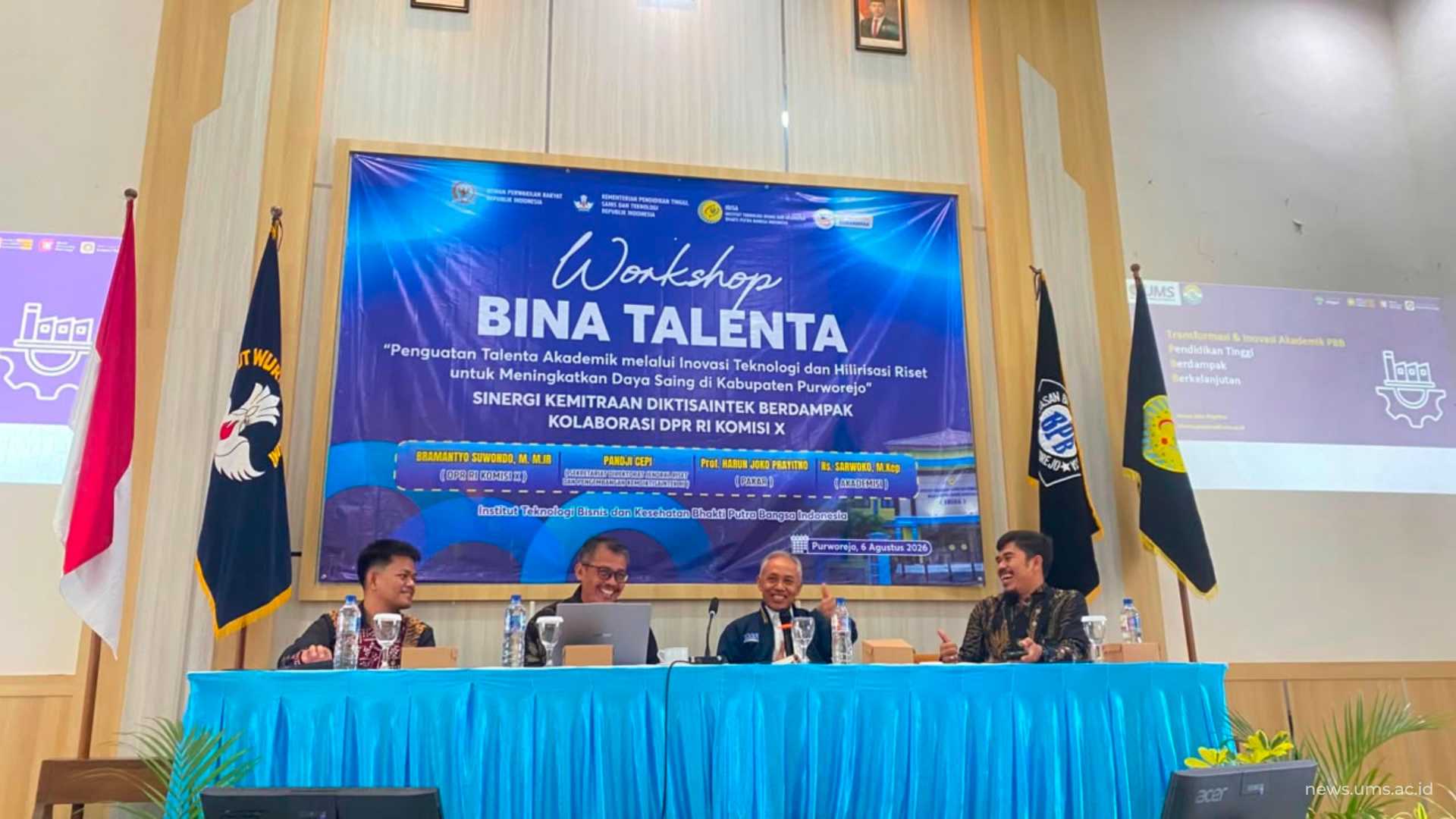 Rektor UMS saat memberikan pemaparan langkah menjadi peneliti unggul